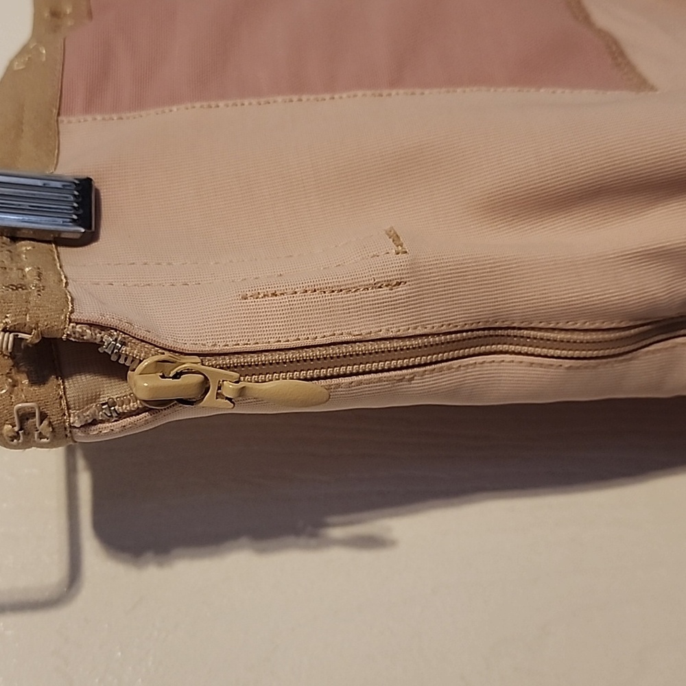 Bellefit Postpartum girdle - Picture 6 of 7
